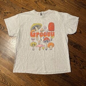 Groovy Mushroom Graphic Tee - Light Gray